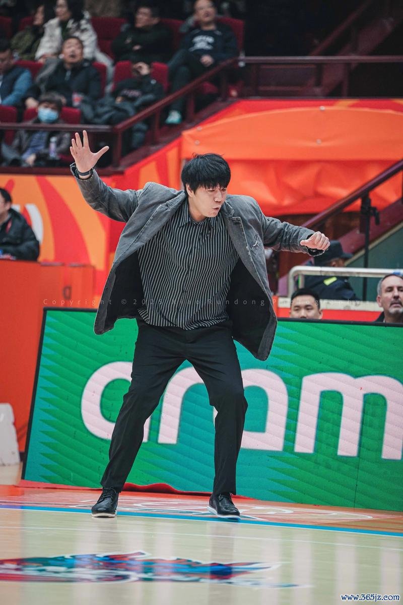 邱彪或告别新疆队，传将执掌山东队教鞭