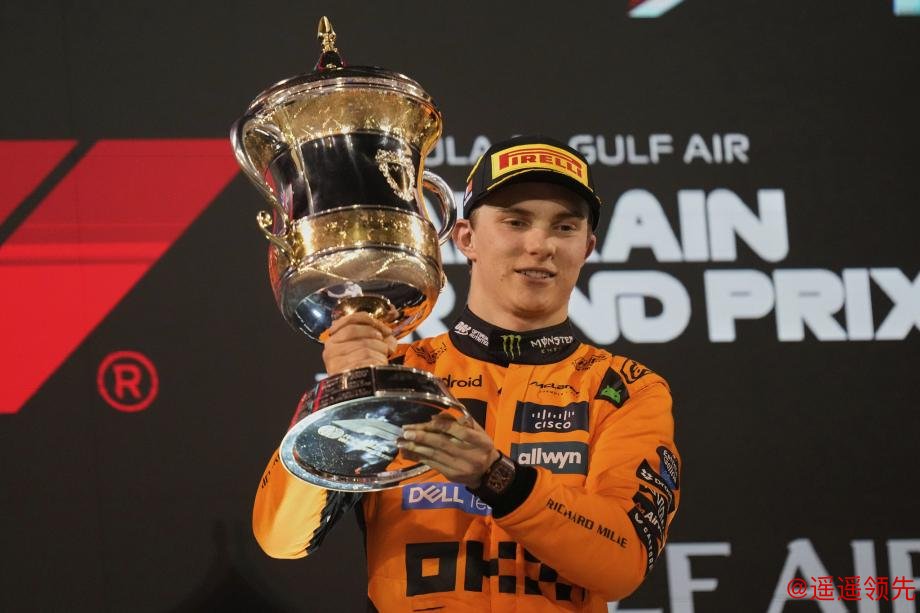 [图]F1巴林站正赛：皮亚斯特里杆位夺冠